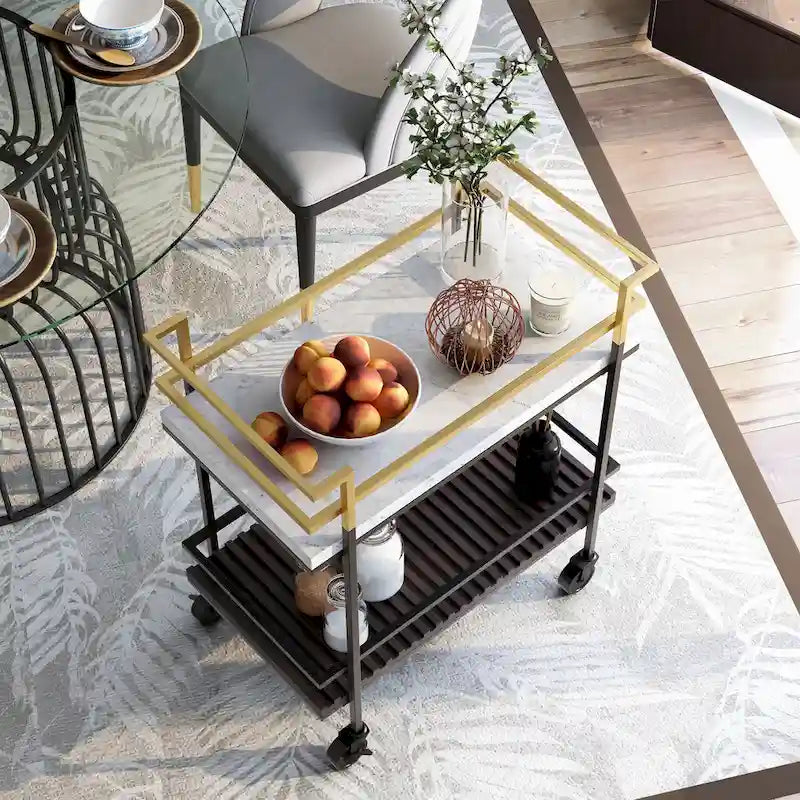 Desserte à deux niveaux de style moderne — plateau en faux marbre blanc et design à lattes